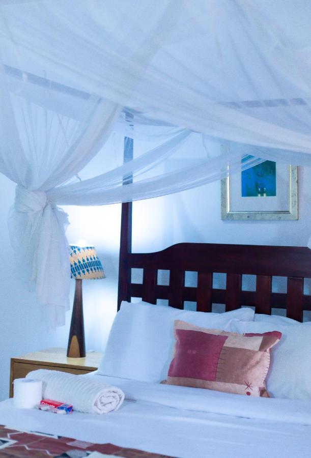The Ad Lib Executive Lodge リロングウェ エクステリア 写真